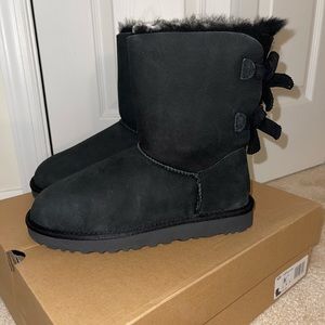 Bailey Bow II Boot